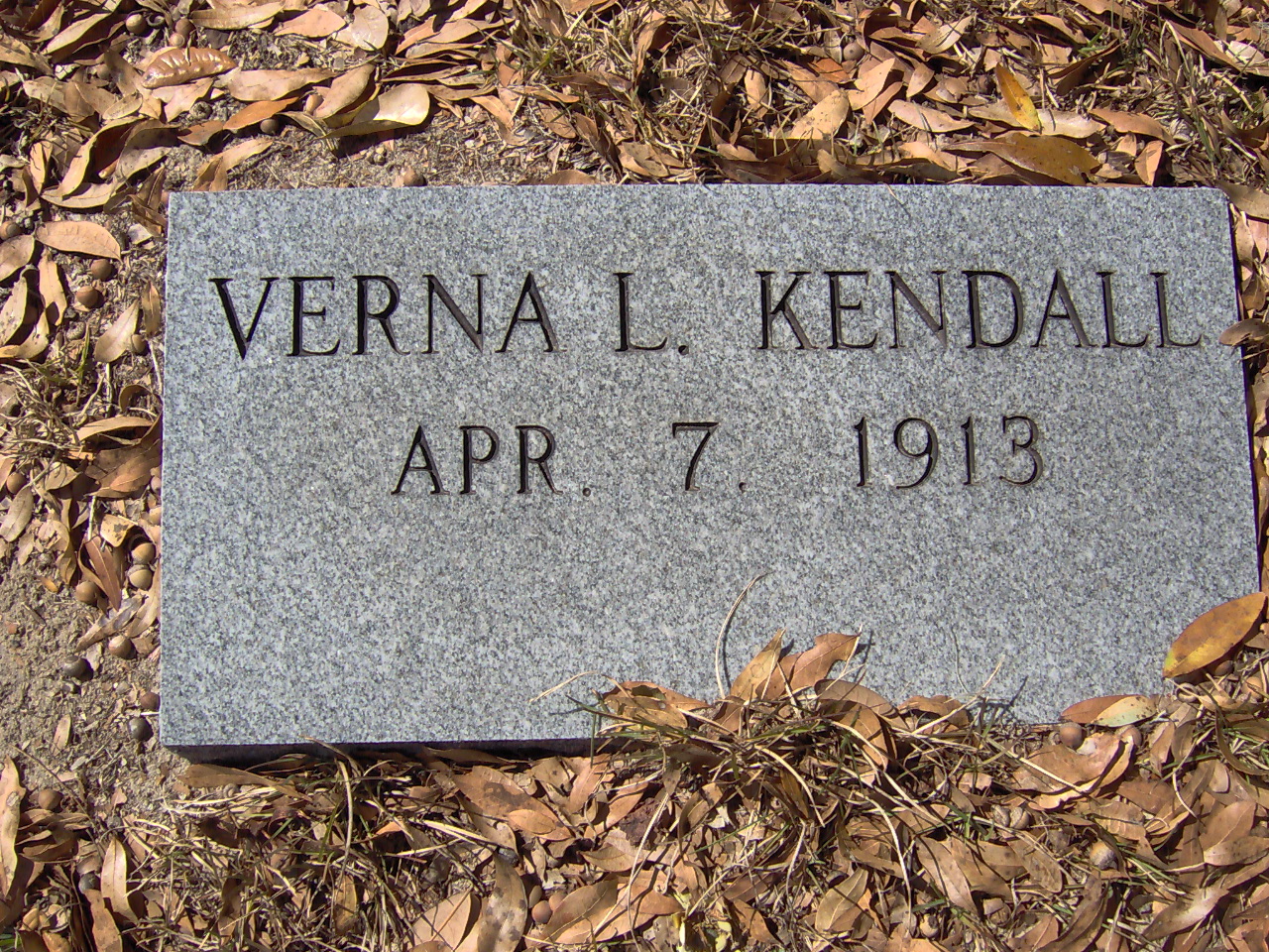 Headstone for Kendall, Verna L.